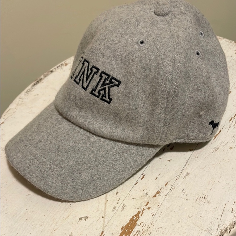 NWT Victoria’s Secret Wool Hat